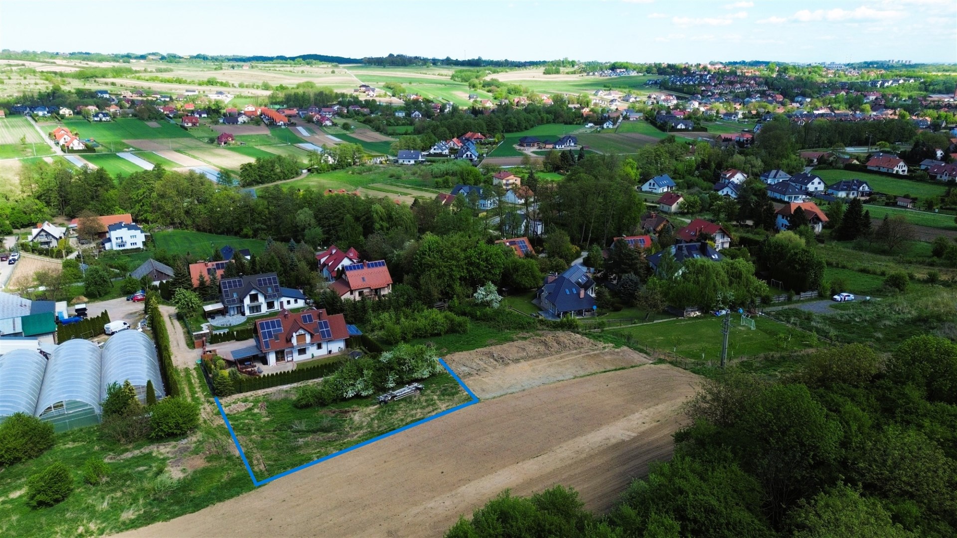 Działka na sprzedaż